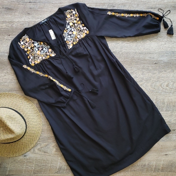 Madewell Dresses & Skirts - NWT! Madewell Slit Sleeve Embroidered Tunic Dress